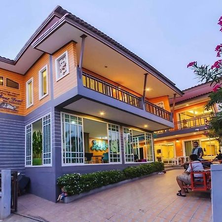 Hotel The Harbor Front เกาะล้าน Zewnętrze zdjęcie