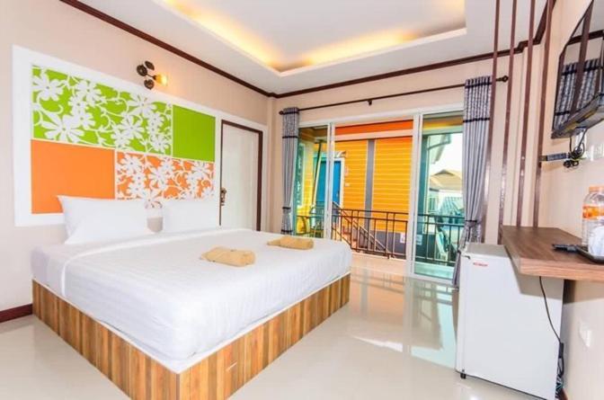 Hotel The Harbor Front เกาะล้าน Zewnętrze zdjęcie