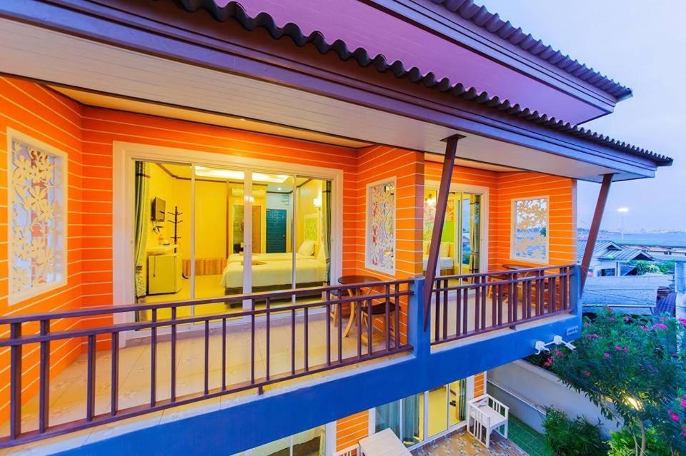 Hotel The Harbor Front เกาะล้าน Zewnętrze zdjęcie