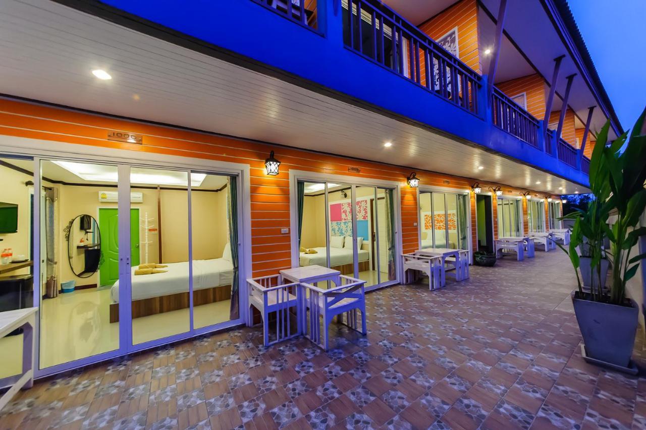 Hotel The Harbor Front เกาะล้าน Zewnętrze zdjęcie