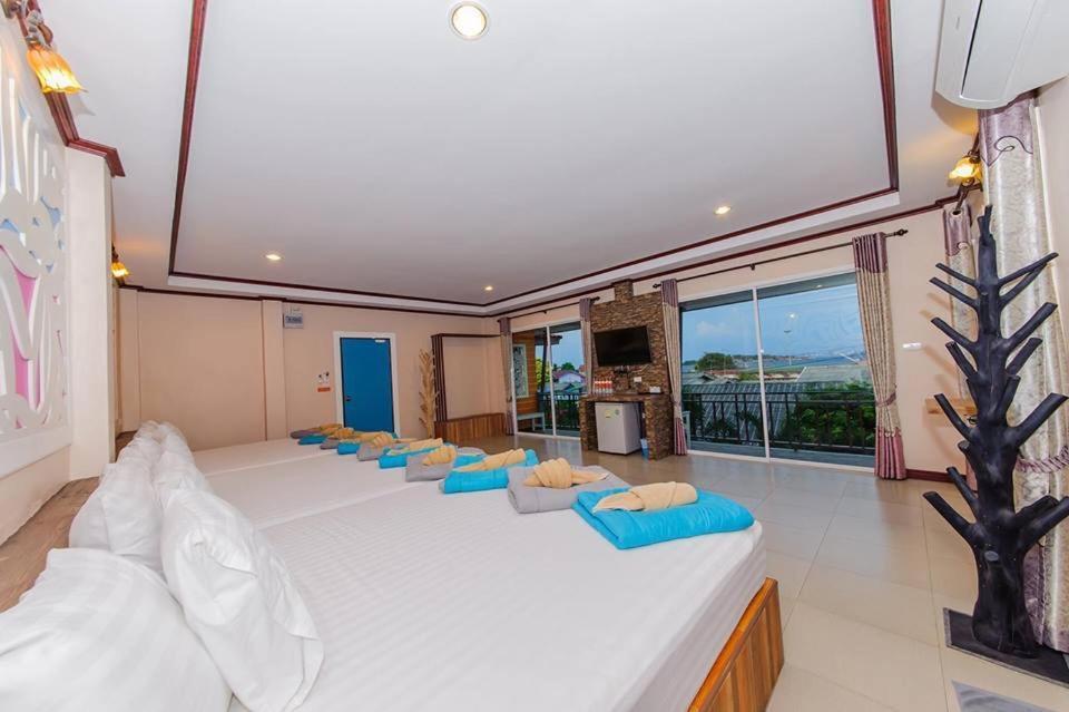 Hotel The Harbor Front เกาะล้าน Zewnętrze zdjęcie