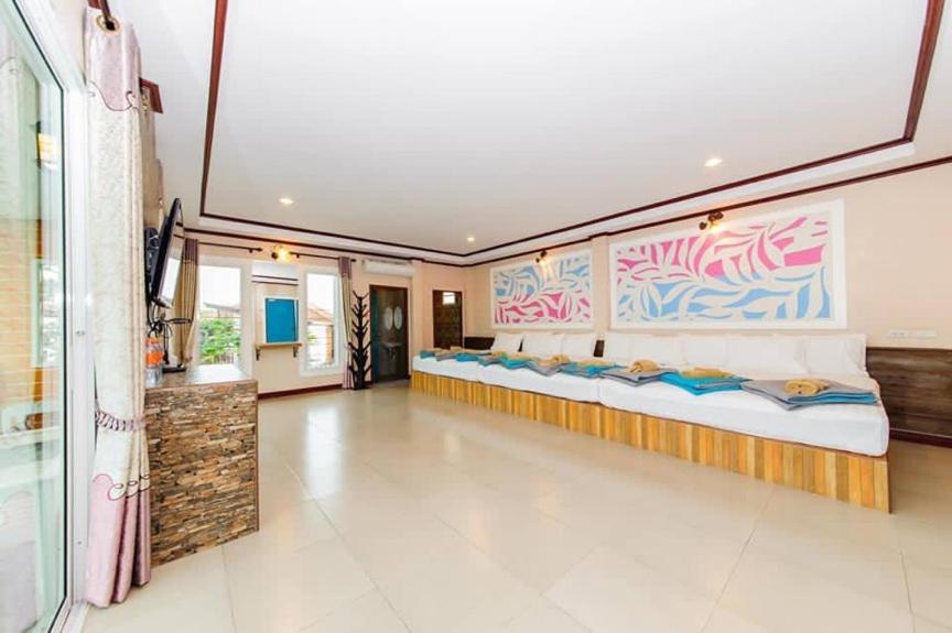 Hotel The Harbor Front เกาะล้าน Zewnętrze zdjęcie